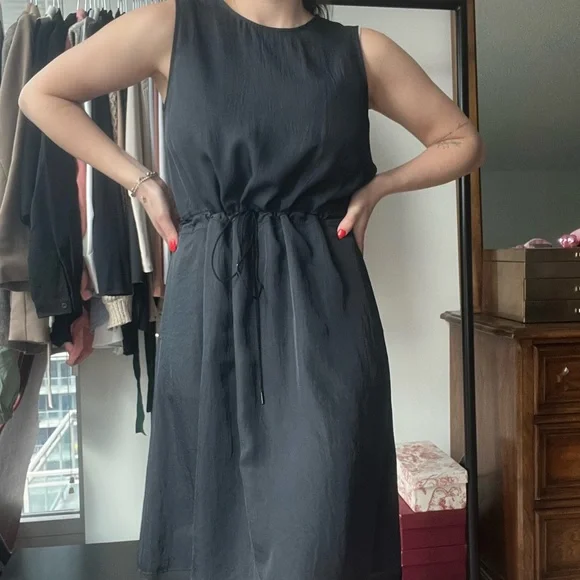 Everlane | black dress - Picture 6 of 6